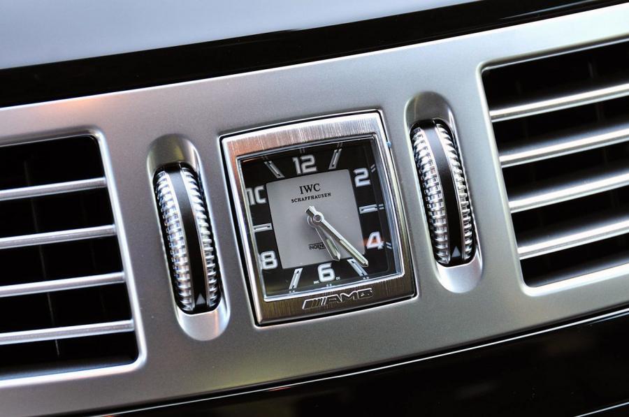  Mercedes-Benz S63 AMG 2012 года  (фото 20 из 50)